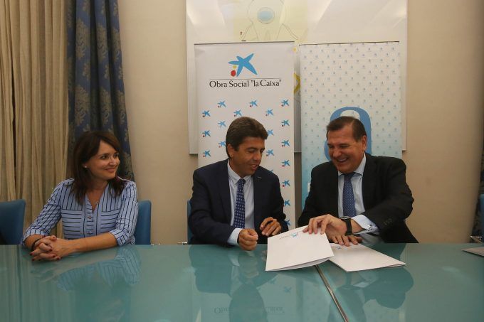 ©DIPUTACION ALICANTE firma convenio marq la caixa ©DIPUTACION ALICANTE firma convenio marq la caixa