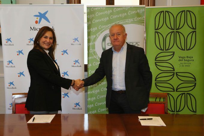 Firma Convenio Convega y MicroBank_1 Firma Convenio Convega y MicroBank_1