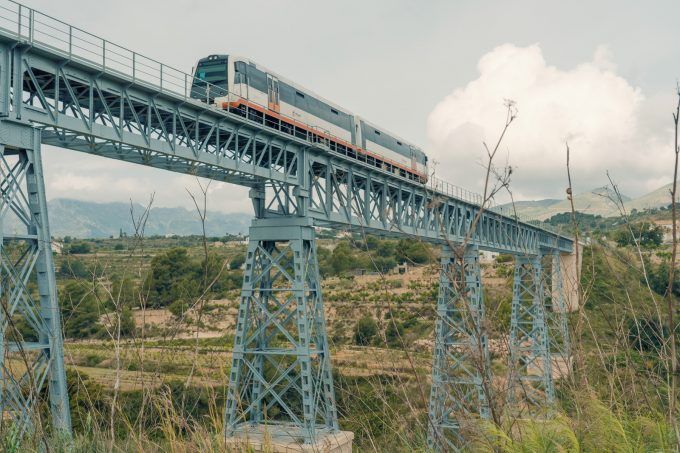 Un Tram por el pont de l'Algar Un Tram por el pont de l'Algar