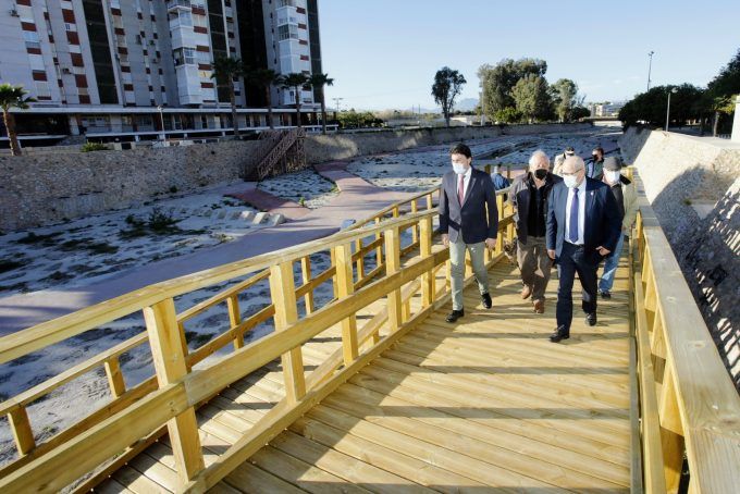 Pasarela acceso Albufereta Alicante