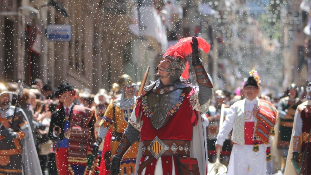 Moros y cristianos Alcoy Moros y cristianos Alcoy