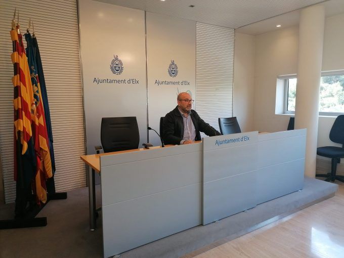El concejal Felip Sànchez en rueda de prensa El concejal Felip Sànchez en rueda de prensa