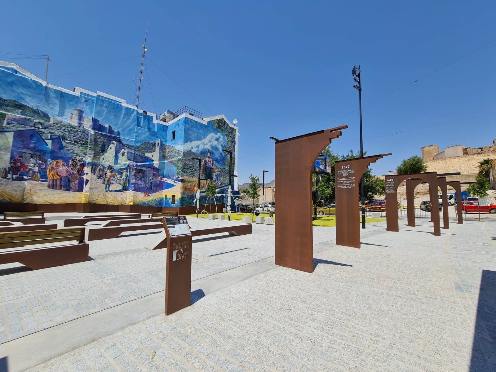 FOTO PLAZA DE ARRIBA 1