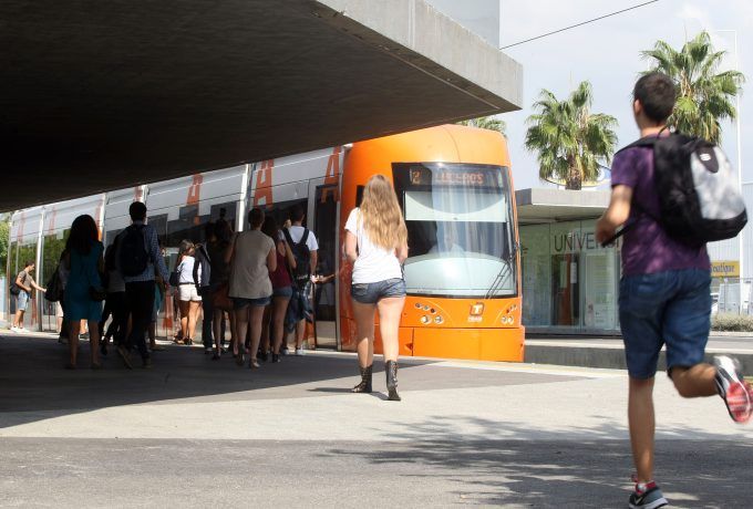 220928_POL_foto jóvenes Alicante