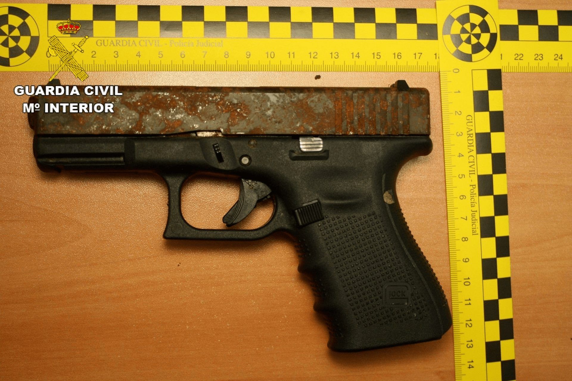 Arma intervenida por la Guardia Civil
