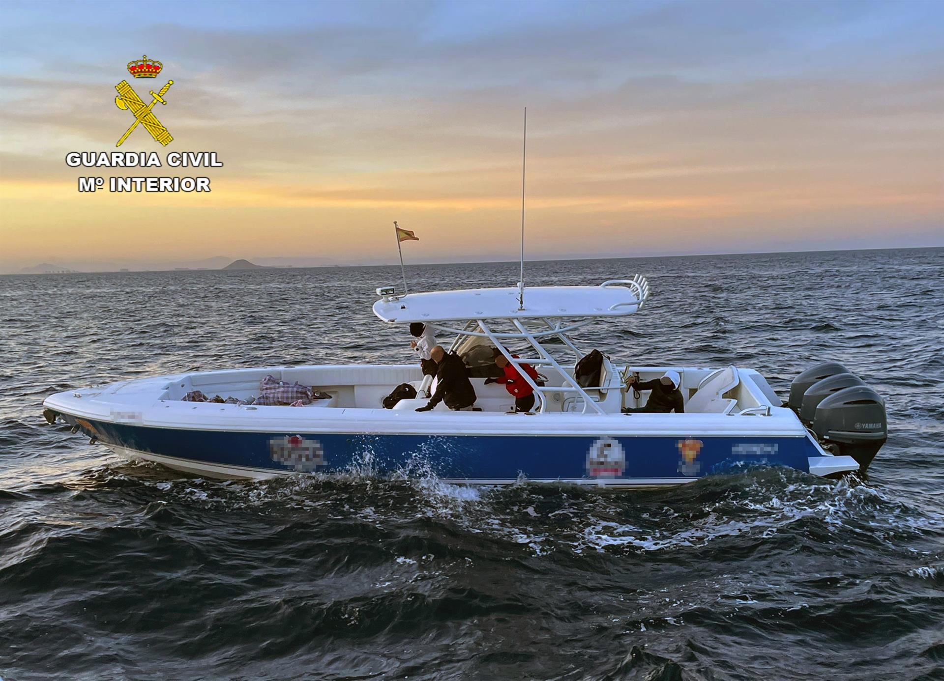 Imagen del barco robado en Altea e interceptado en aguas de Cartagena