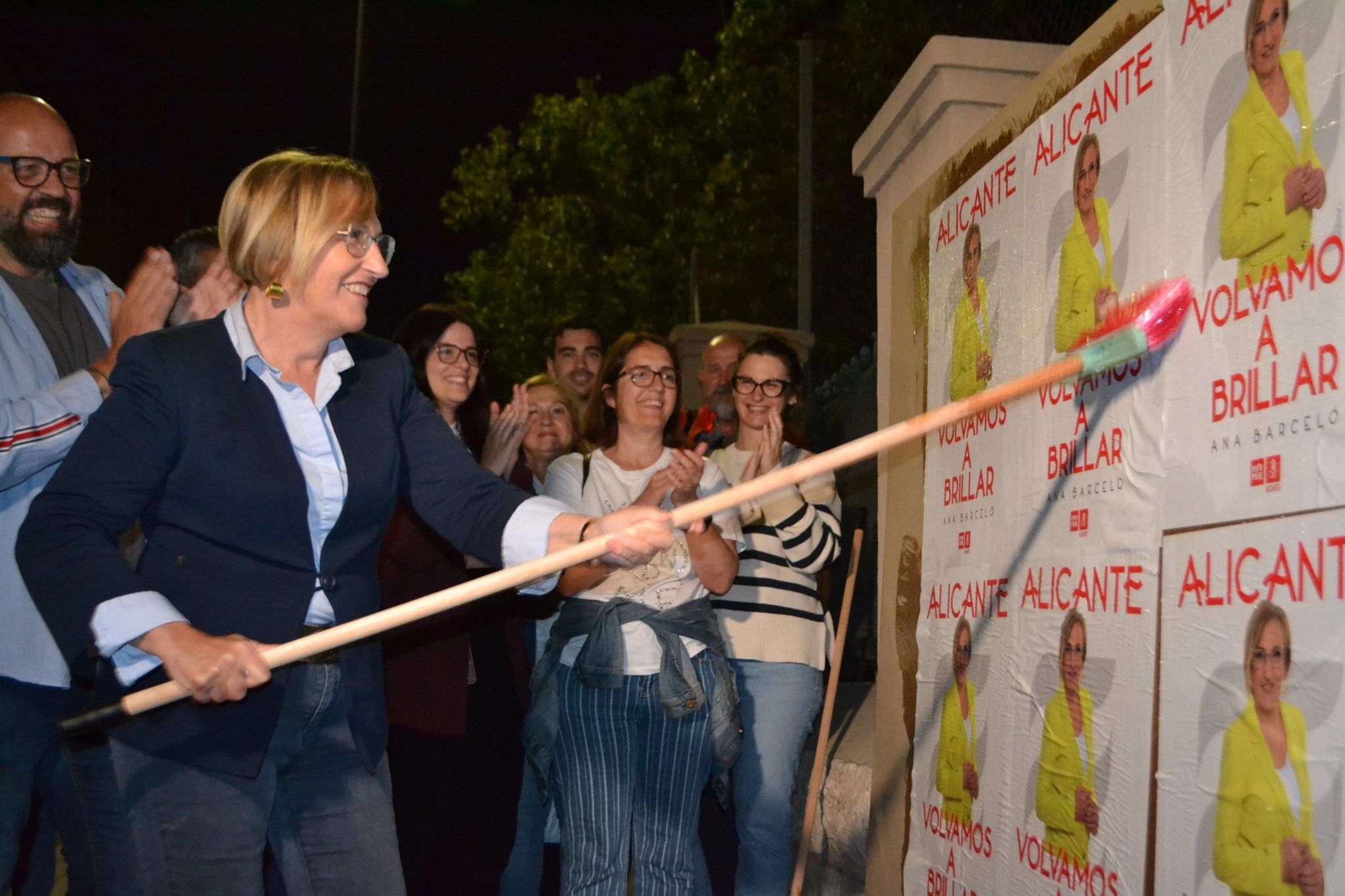 barcelo-campaña-carteles-alicante