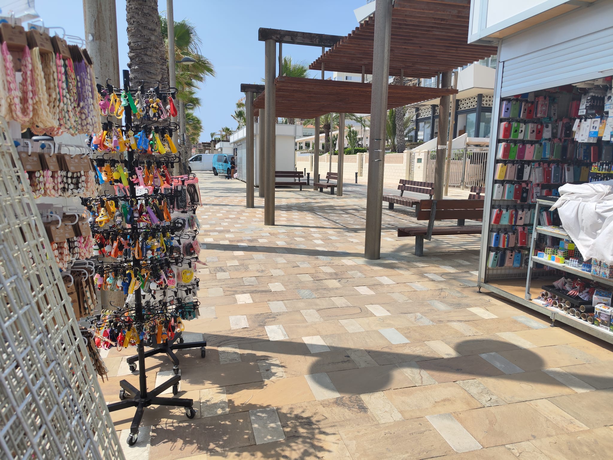 Casetes en el mercat d'estiu de Sant Joan