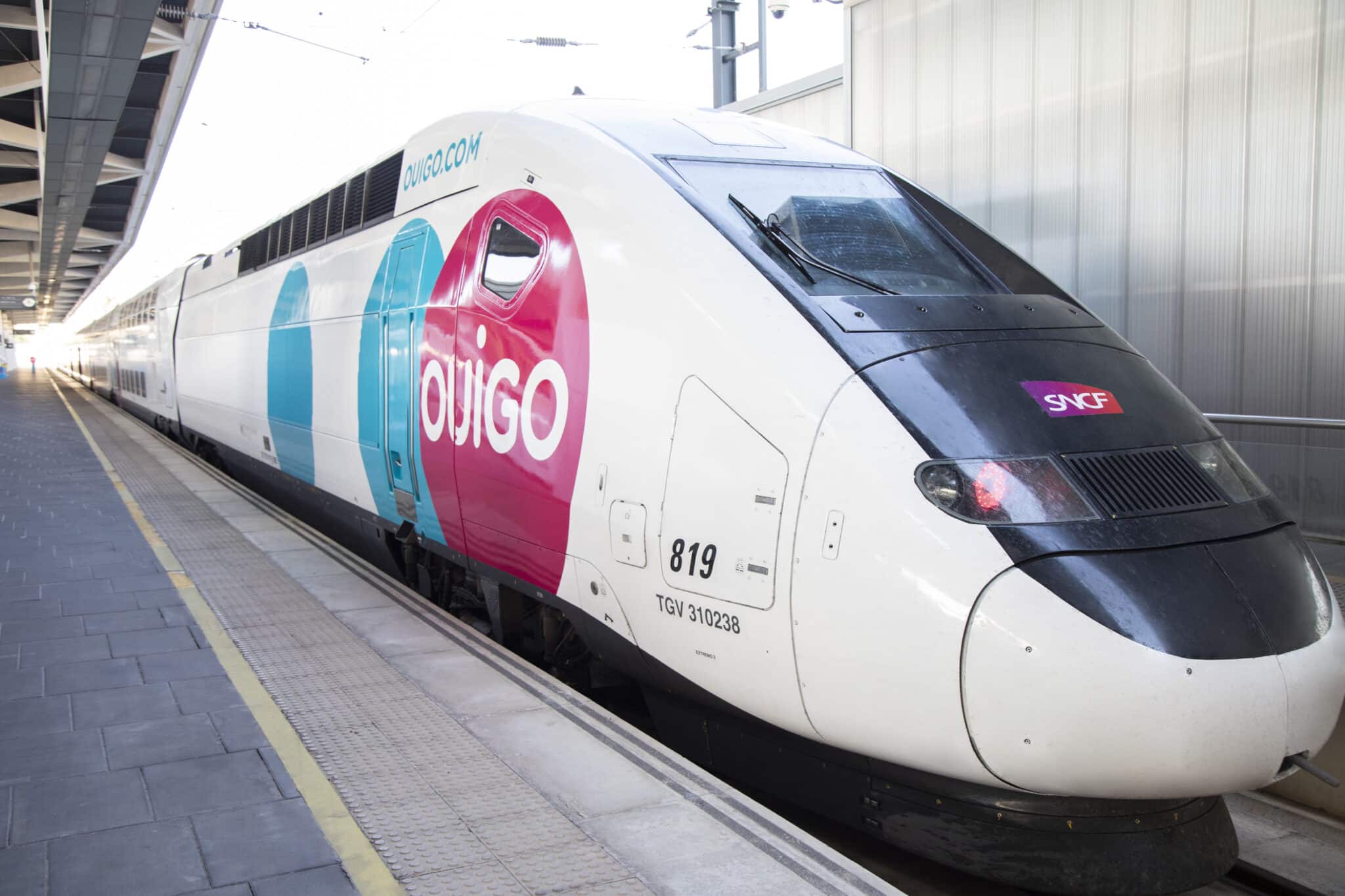 Uno de los trenes Ouigo en Alicante
