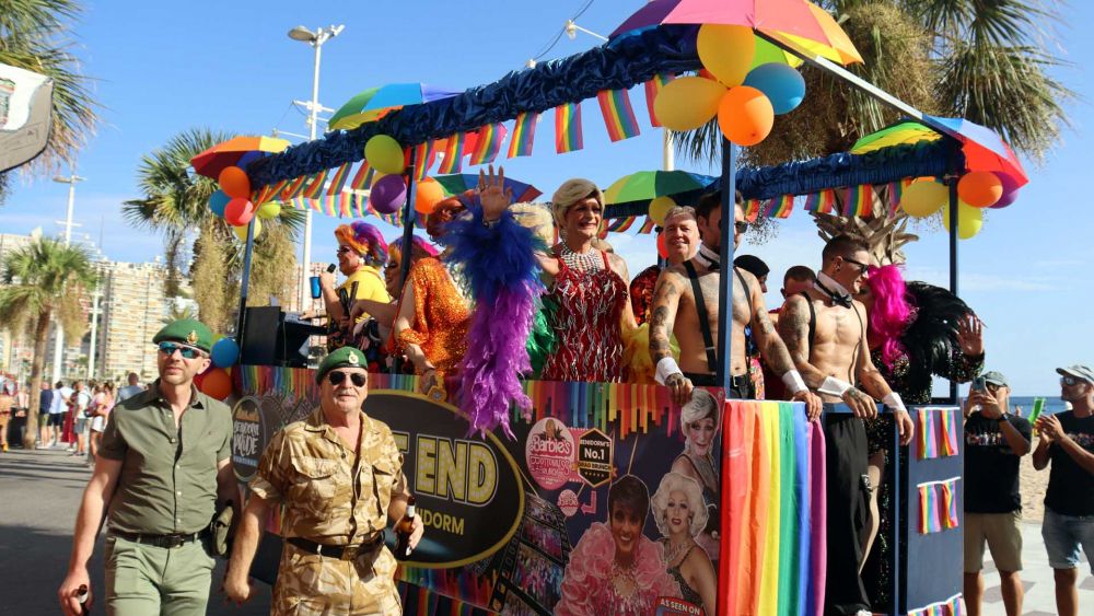 Una carroza durante el Benidorm Pride Una carroza durante el Benidorm Pride