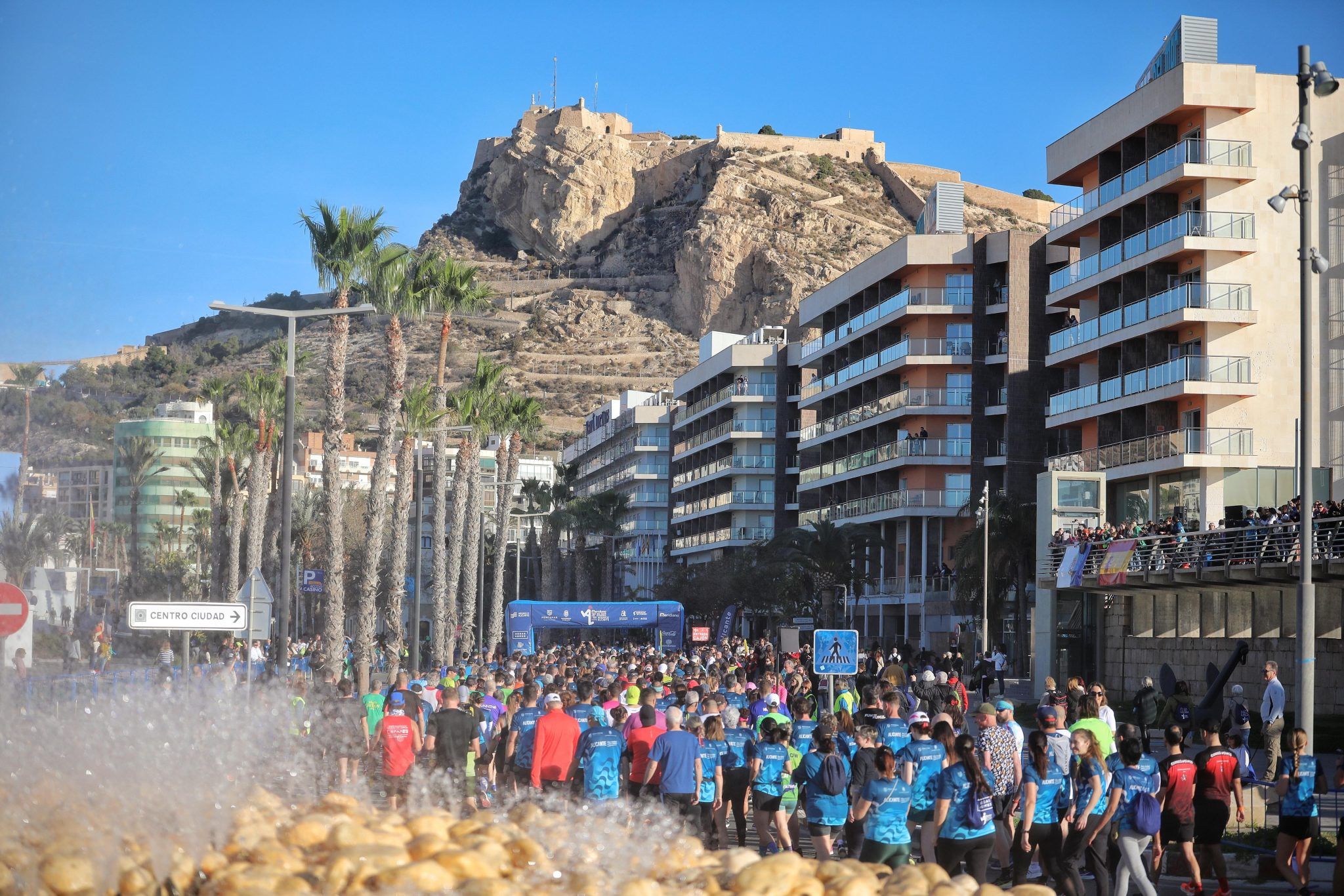 Eixida de la Mitja Marató d'Alacant Eixida de la Mitja Marató d'Alacant