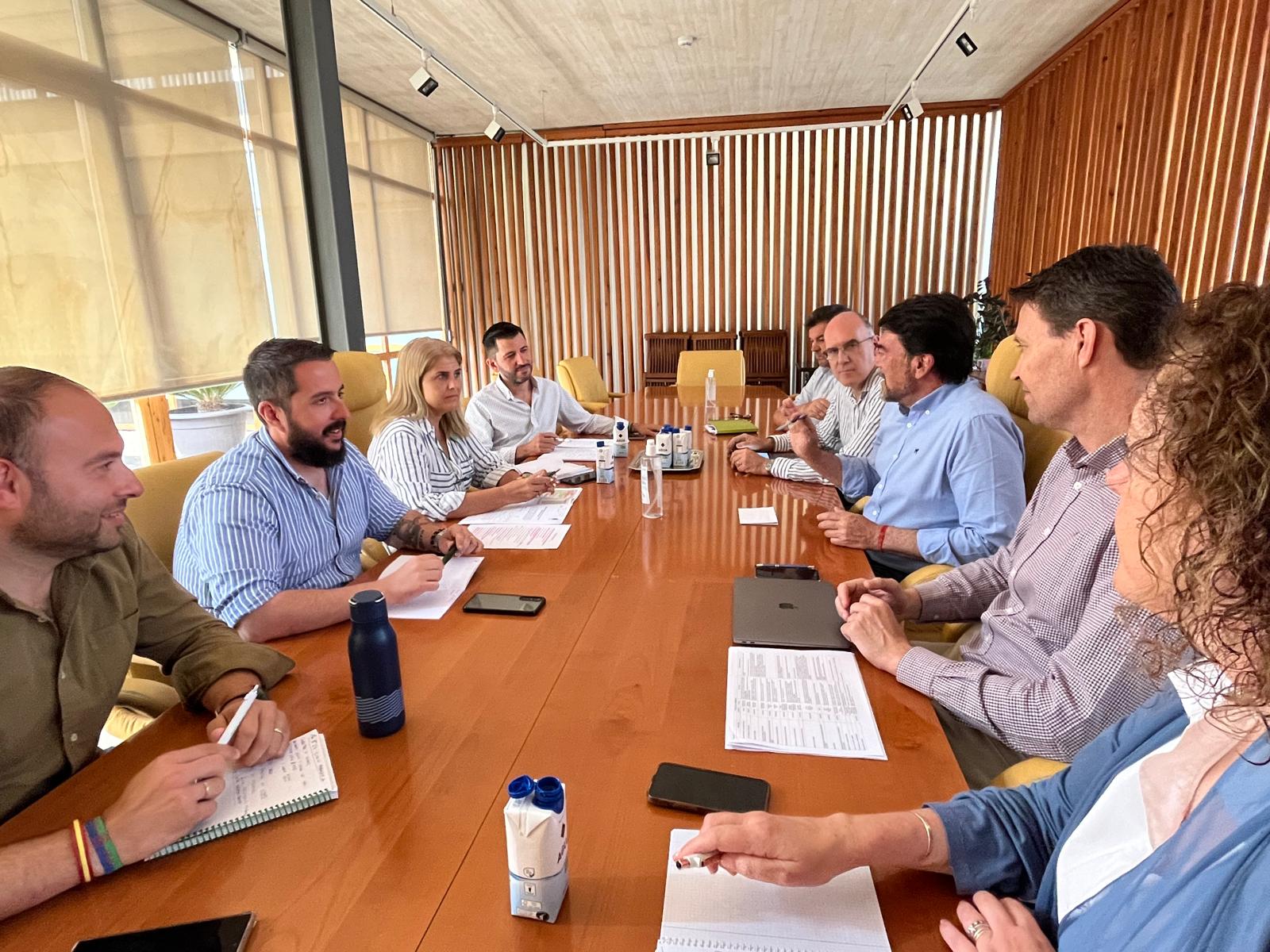 reunion pp vox presupuestos reunion pp vox presupuestos