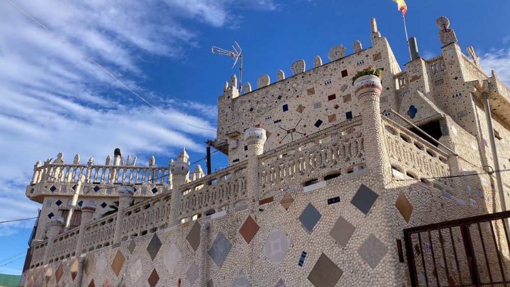 Fachada de la Casa de las Conchas de Rojales