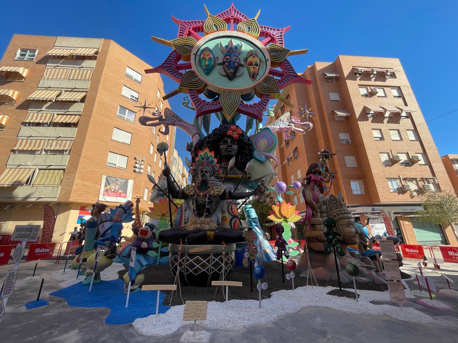 Vista trasera de la Hoguera La Ceràmica