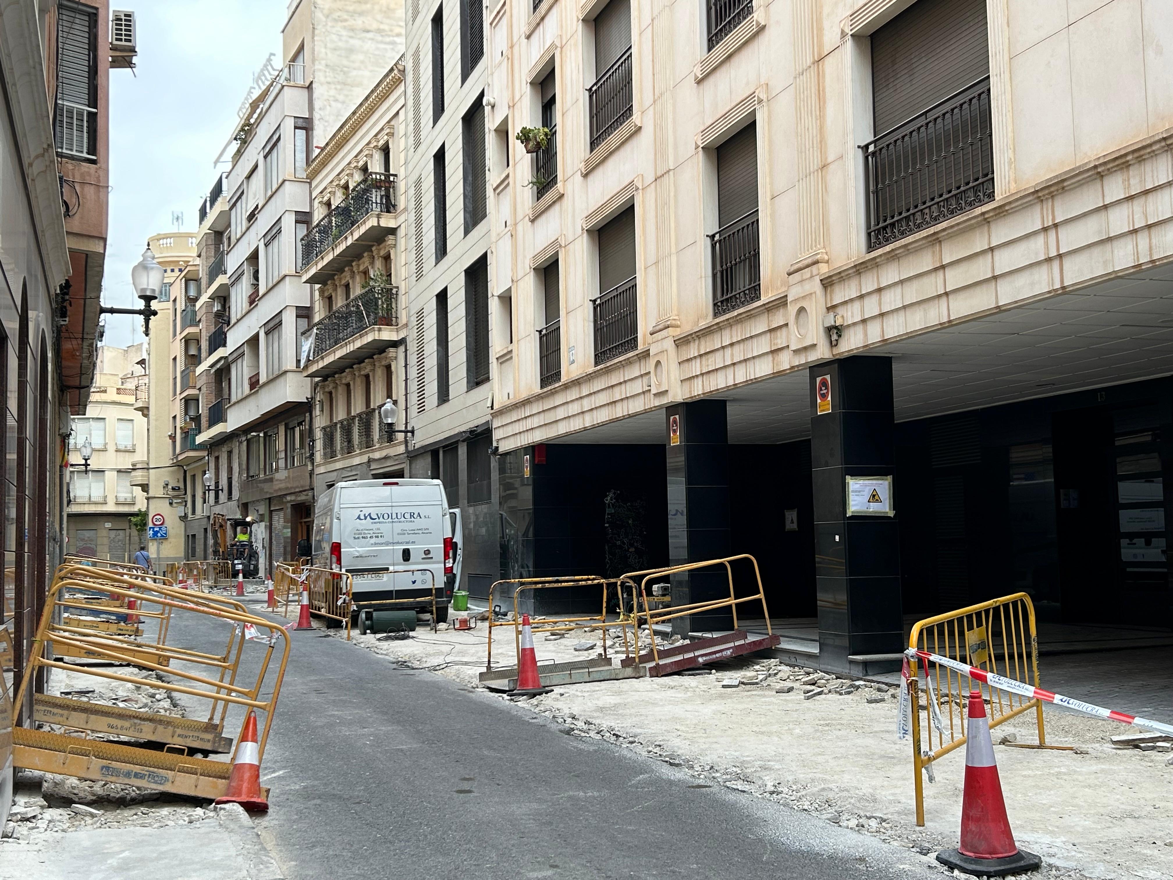 Obras en el carrer Sant Jordi d'Elx