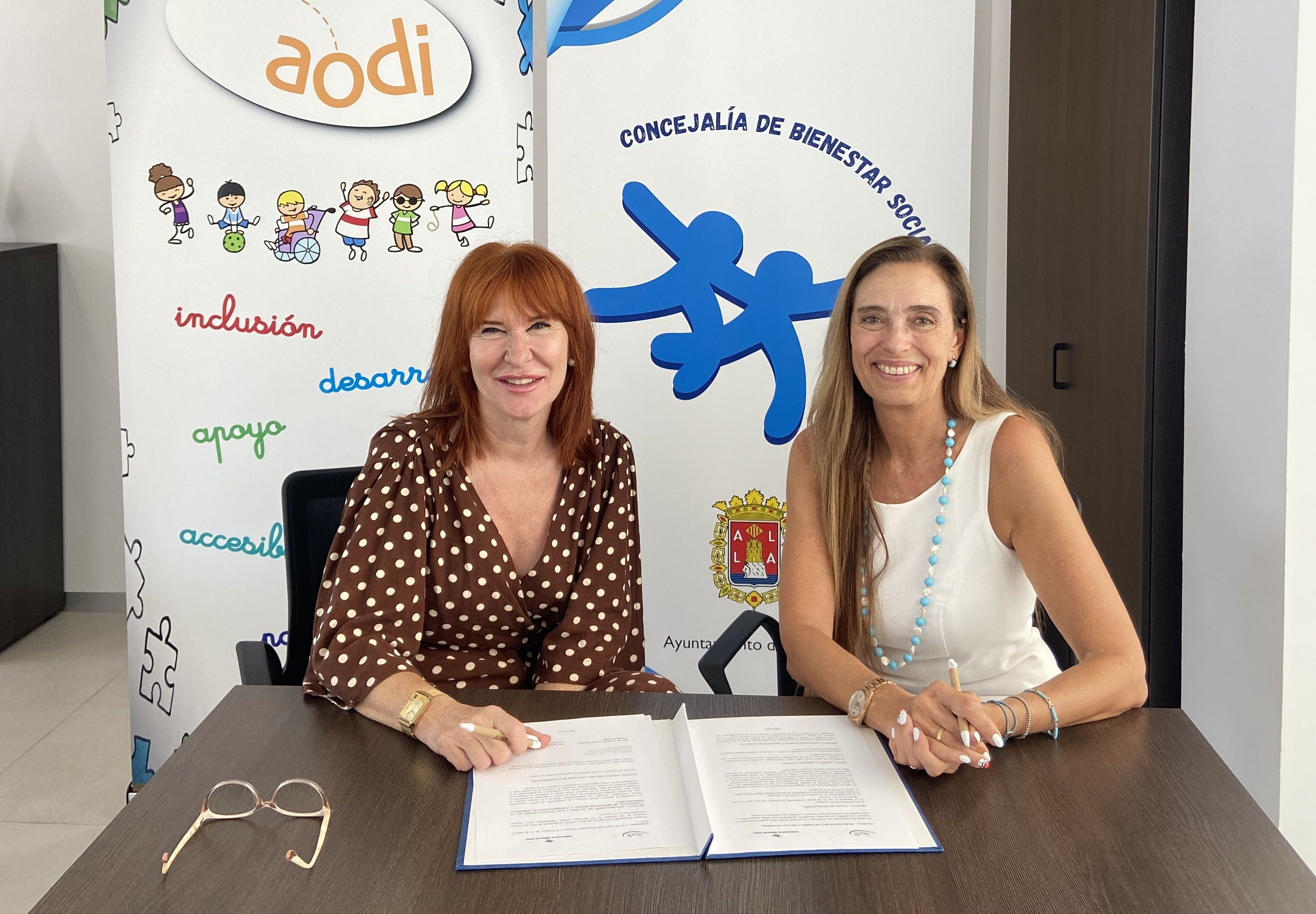Firma del conveni amb AODI