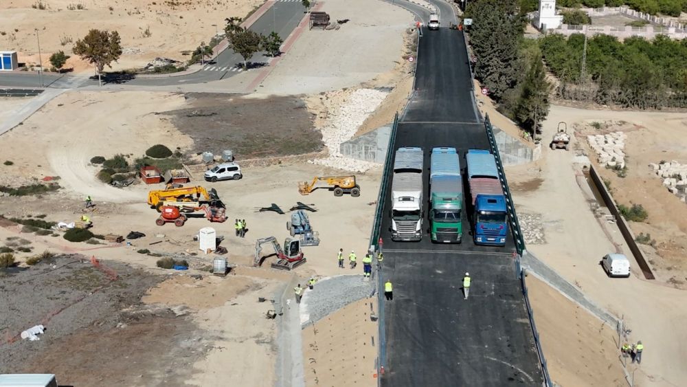 Obras en el puente de San Miguel de Salinas