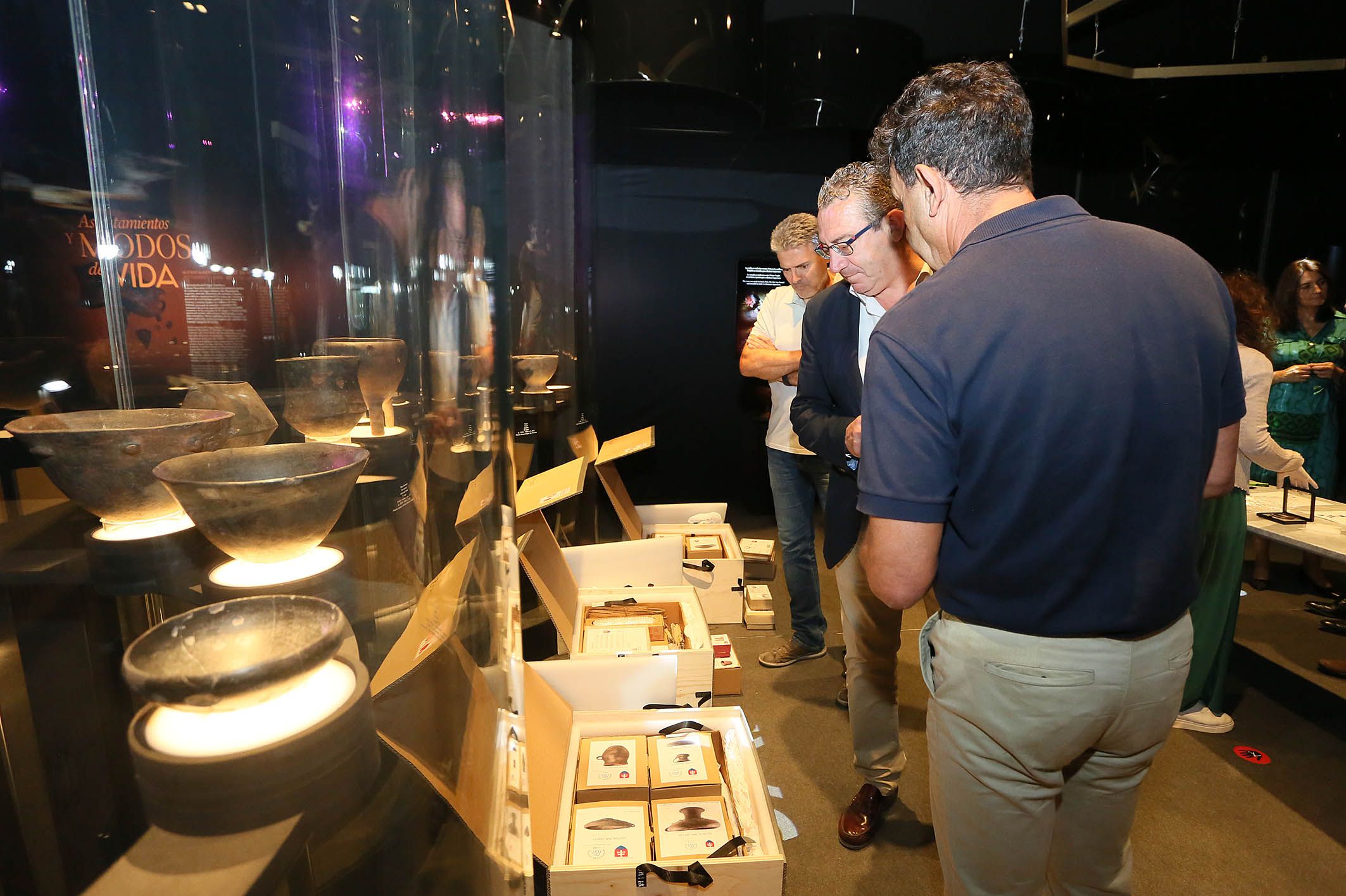 El MARQ comença a desmuntar l'exposició Dinastías