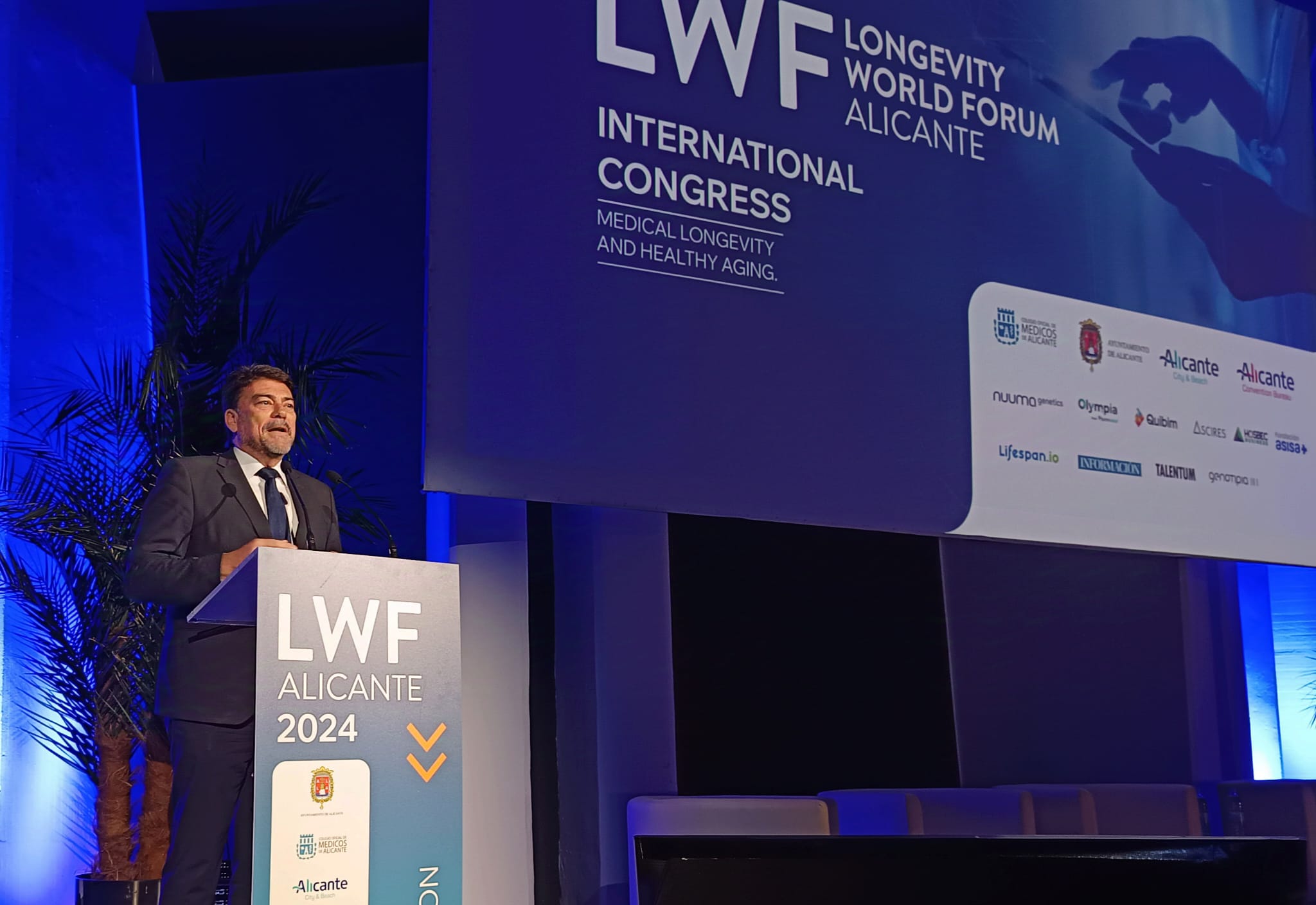 Luis Barcala interviene en el Longevity World Forum de Alicante