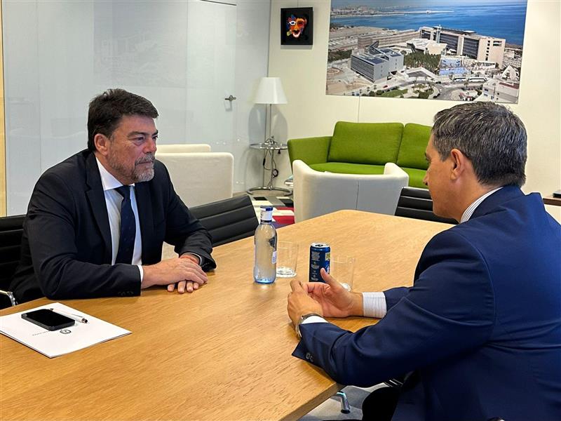 Reunió de Barcala con João Negrão