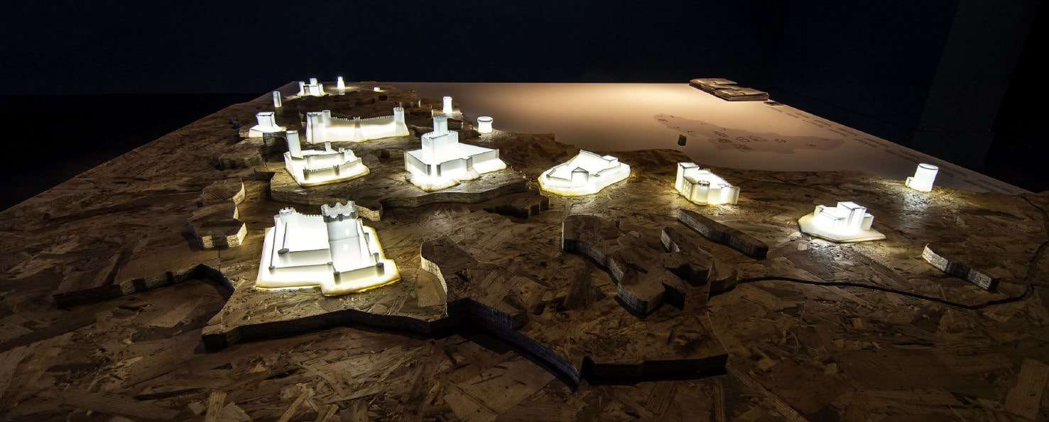 Maqueta en l'exposició Guardians de Pedra