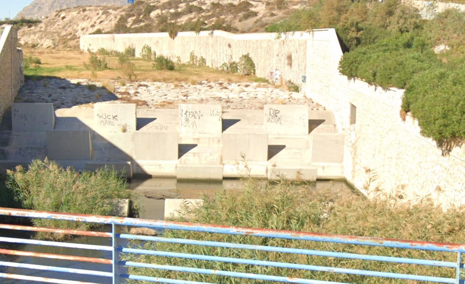 Barranc de les Ovelles d'Alacant prop de la seua desembocadura en Sant Gabriel