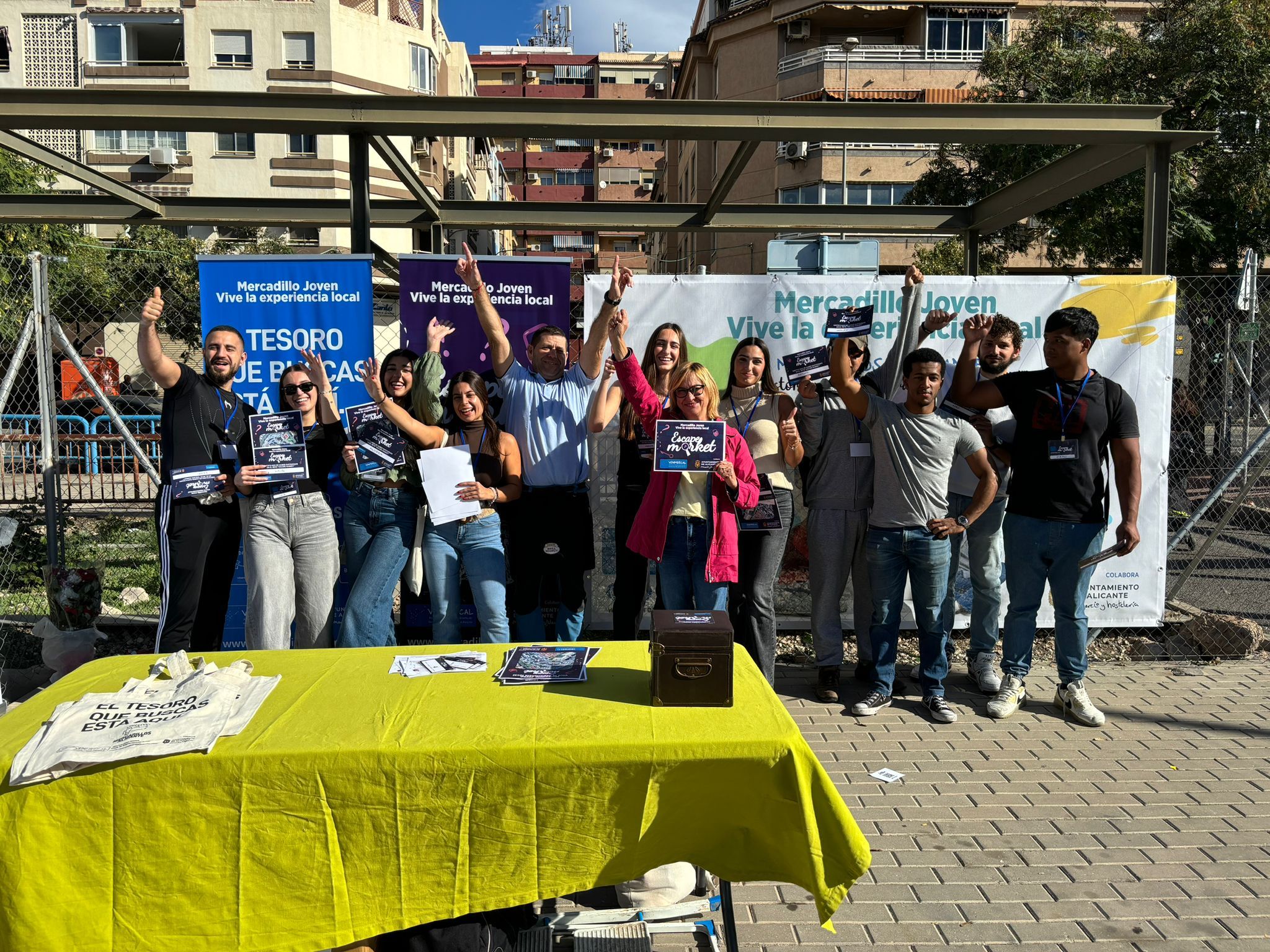 Activitats juvenils en el mercats ambulants d'Alacant