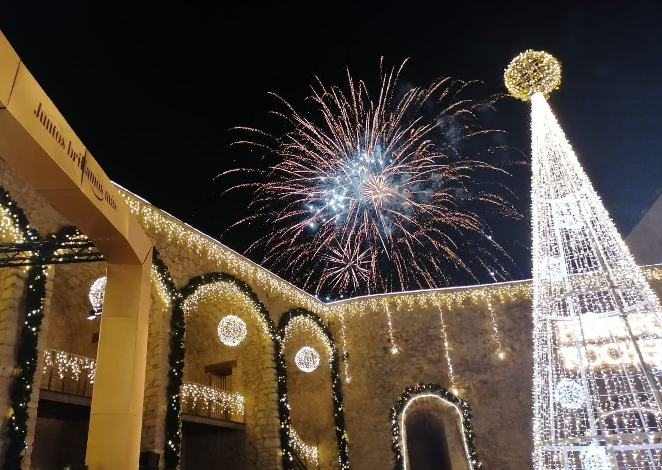 Encendido de la iluminación de Ferrero Rocher
