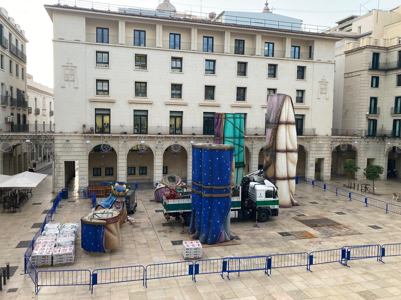 Montaje del Belén Gigante en Alicante
