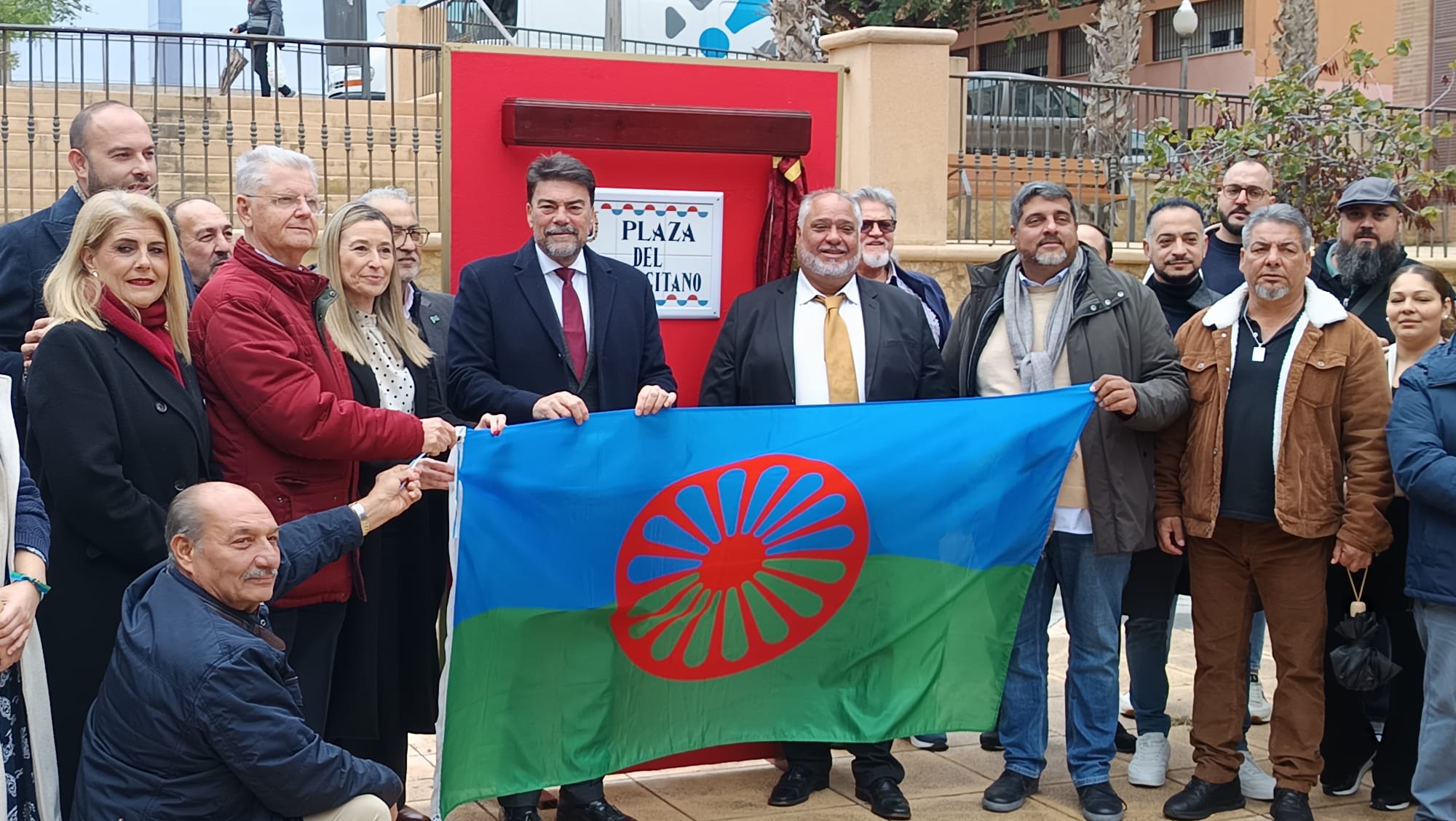 Inauguració de la plaça del Poble Gitano a Alacant