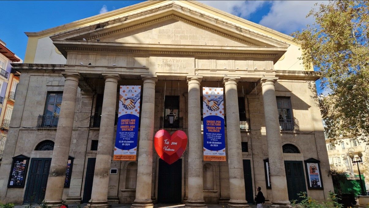 Jornada solidària en el Teatre Principal d'Alacant per la DANA
