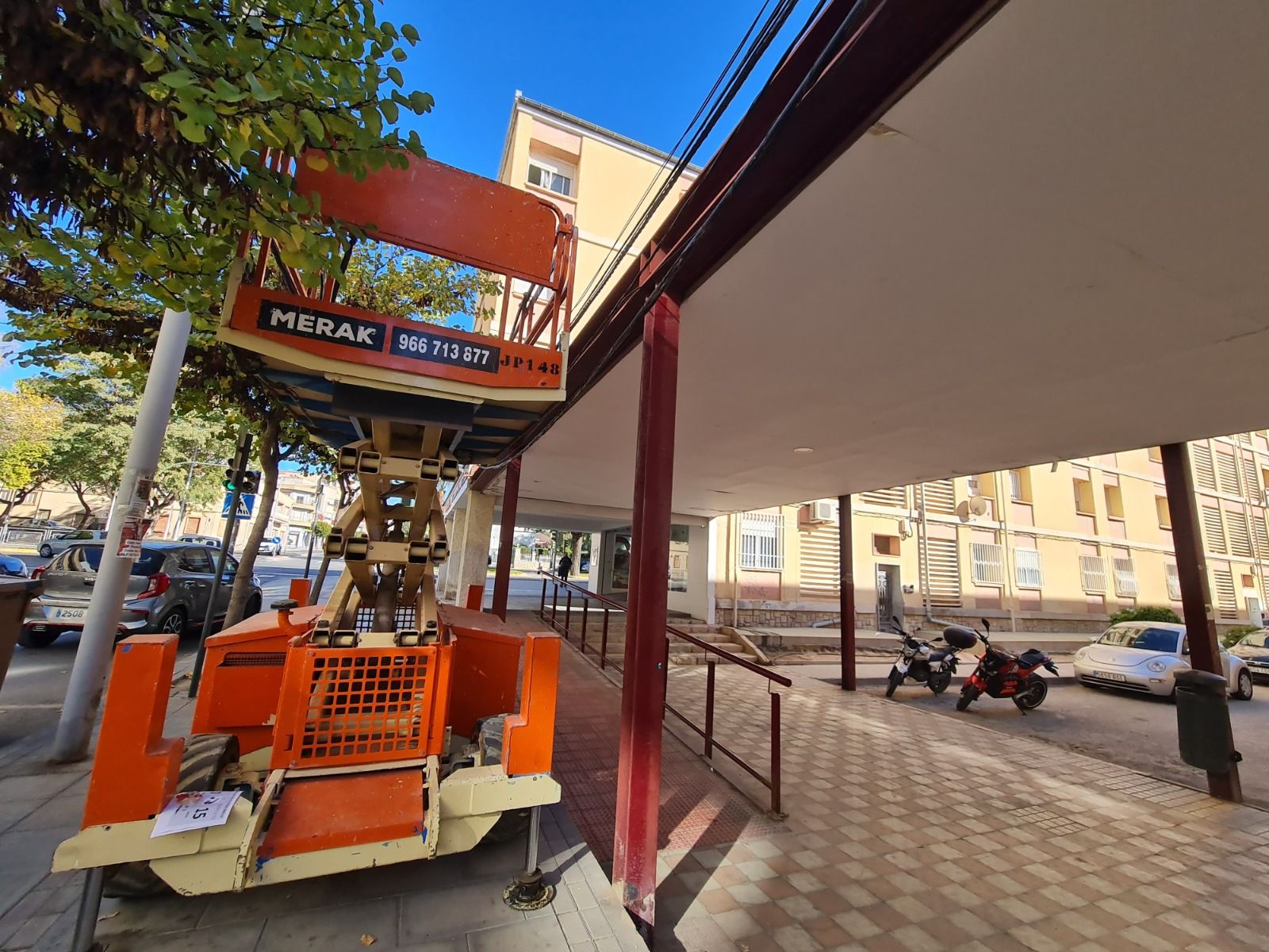 Renovació de la passarel·la del carrer Mèxic a Elda