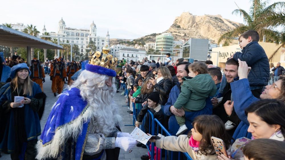 Llegada de los Reyes Magos al Puerto de Alicante