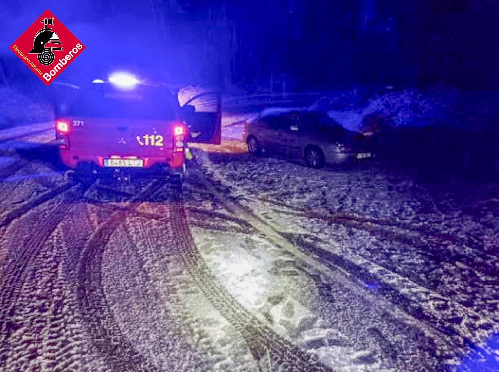 Coches atrapados en la nieve en Alicante