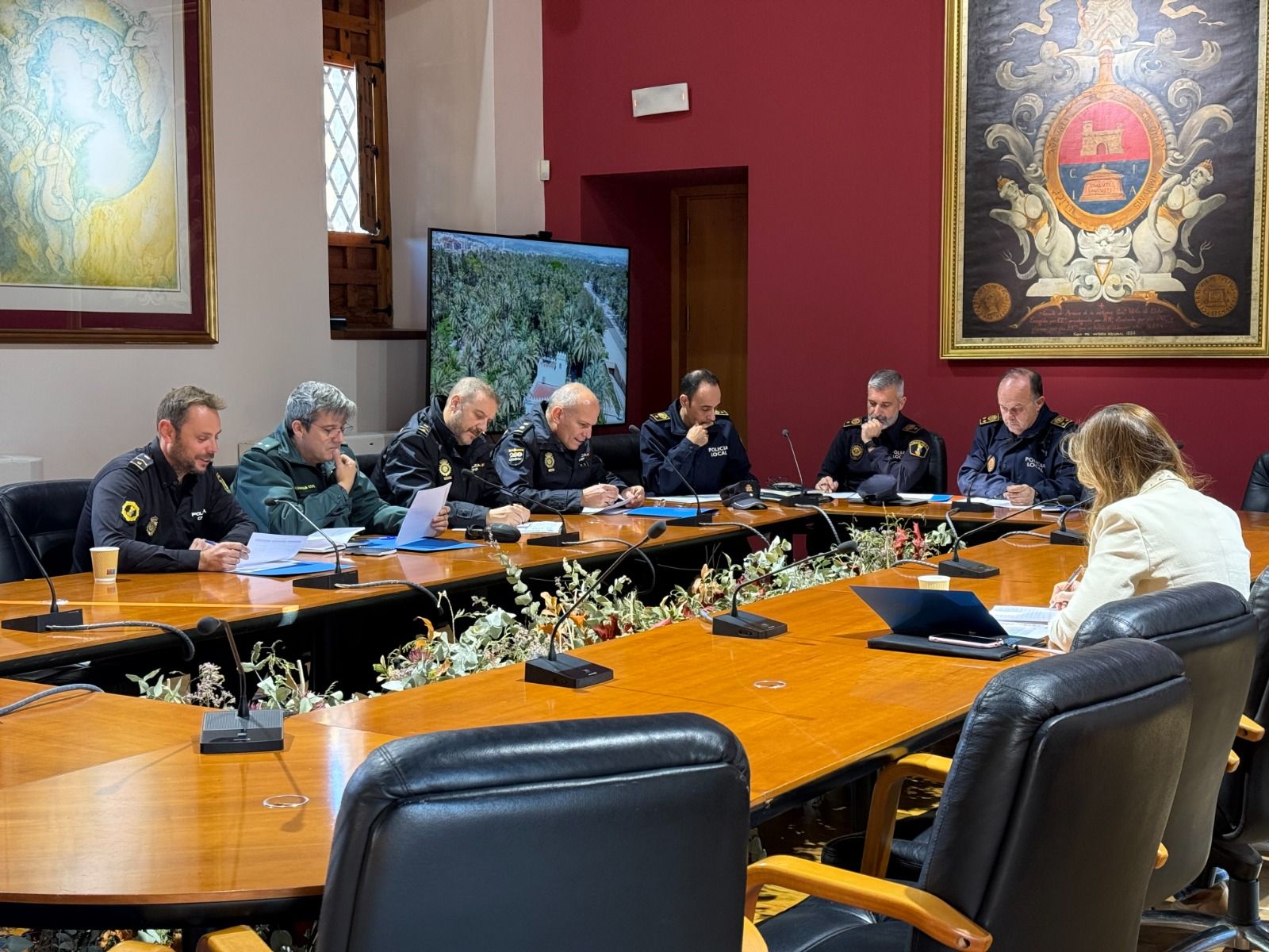 Reunió per a confeccionar el dispositiu per l'any jubilar d'Elx Reunió per a confeccionar el dispositiu per l'any jubilar d'Elx
