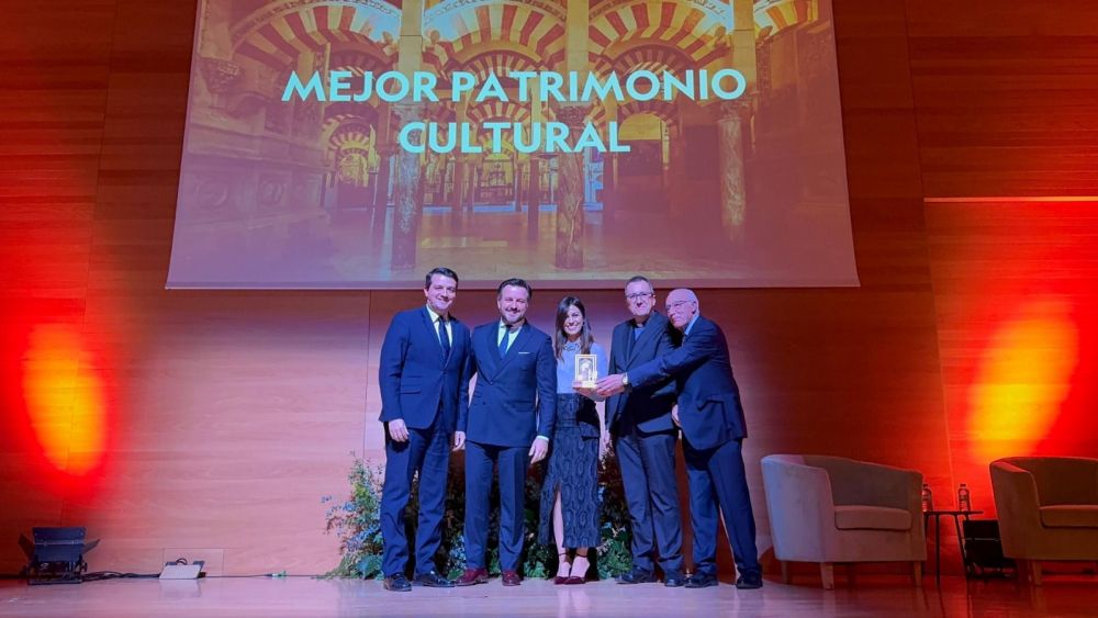 Entrega del premio al Misteri d'Elx como mejor Patrimonio Cultural de España