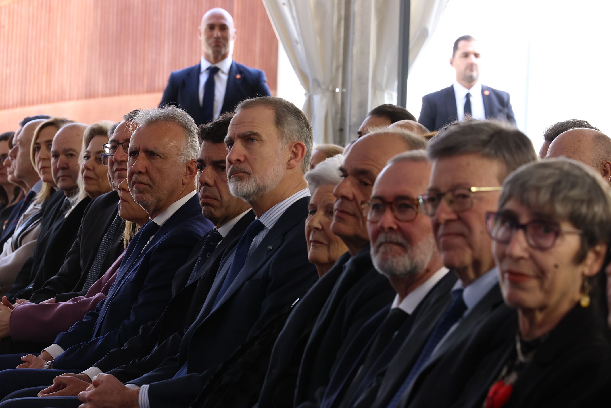 Las autoridades presentes durante el acto