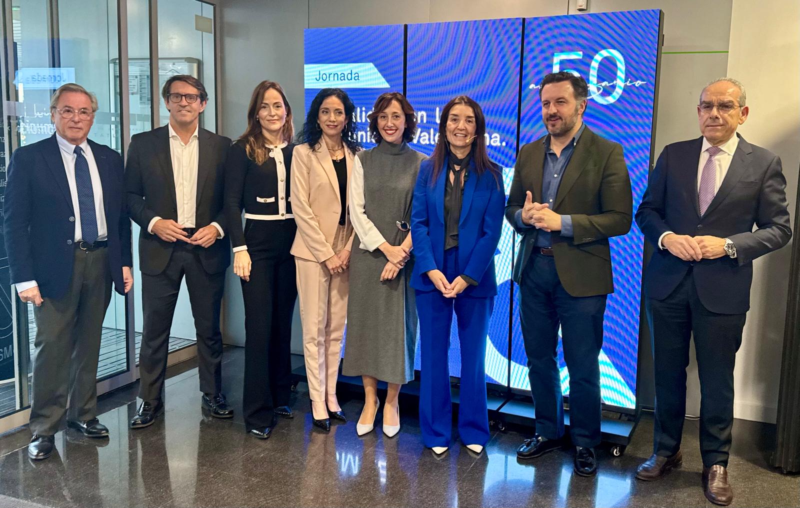 La consellera Ruth Merino en una jornada económica a Elx