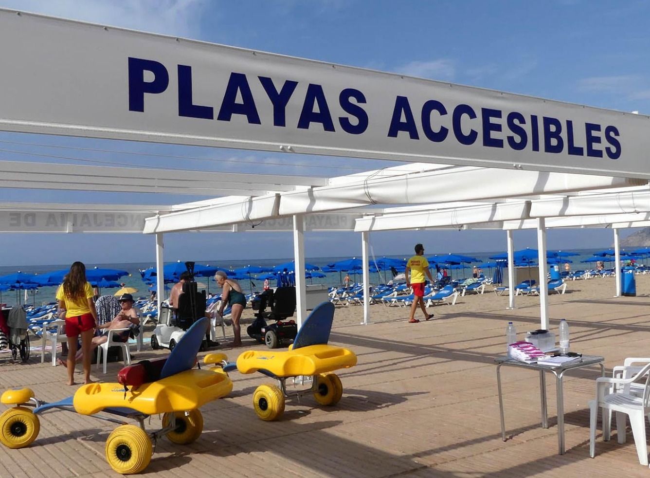 Servici de platges accessibles a Benidorm Servici de platges accessibles a Benidorm
