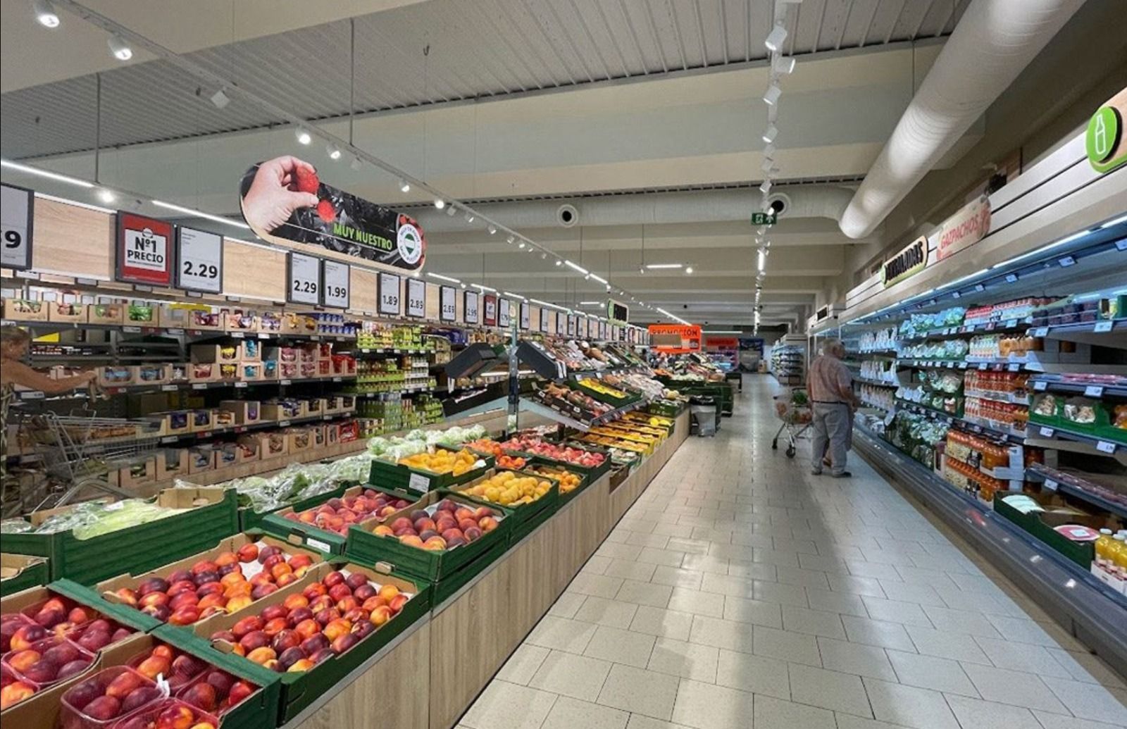 Interior d'un supermercat a Alacant