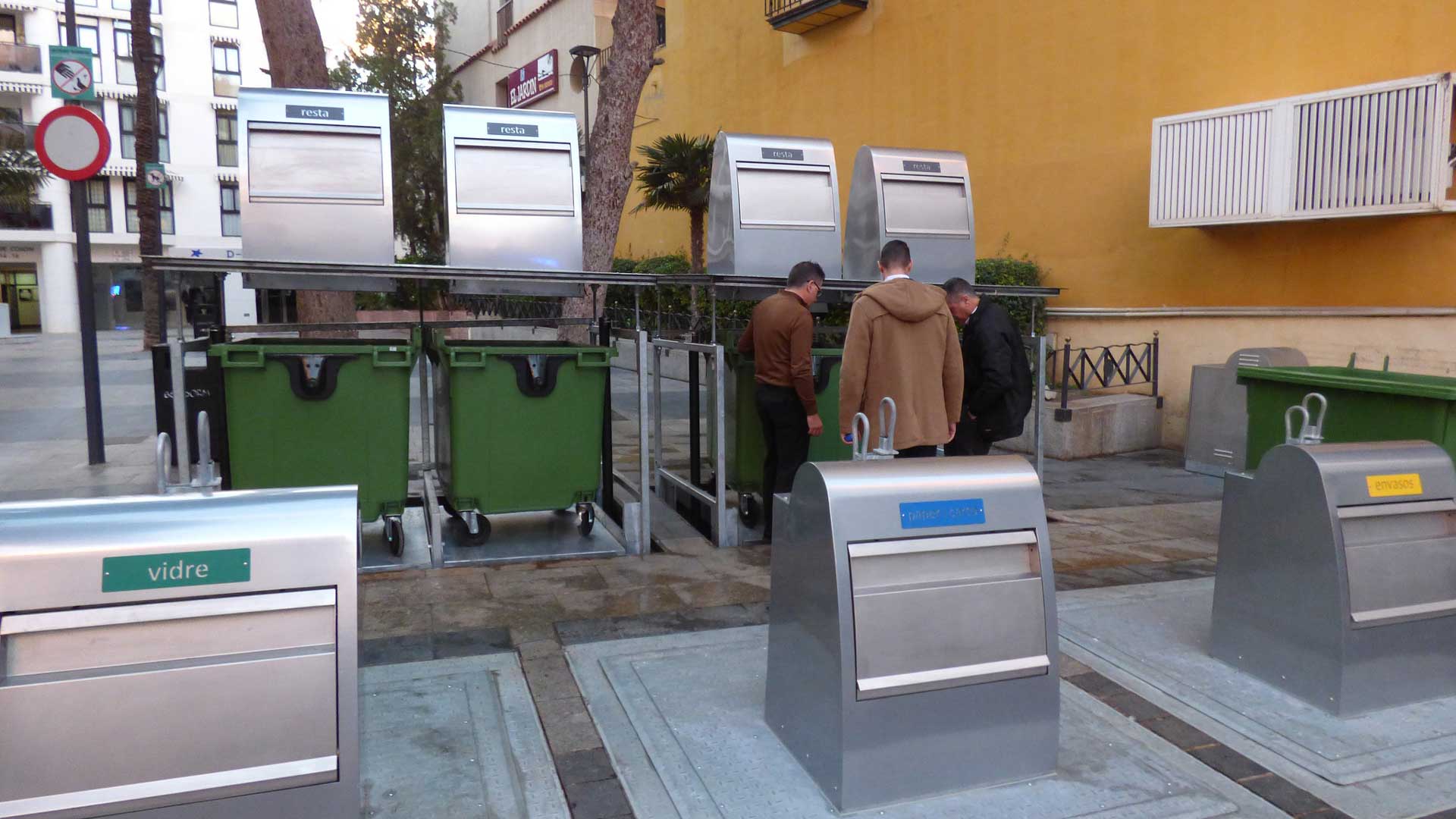 Contenedores en Benidorm