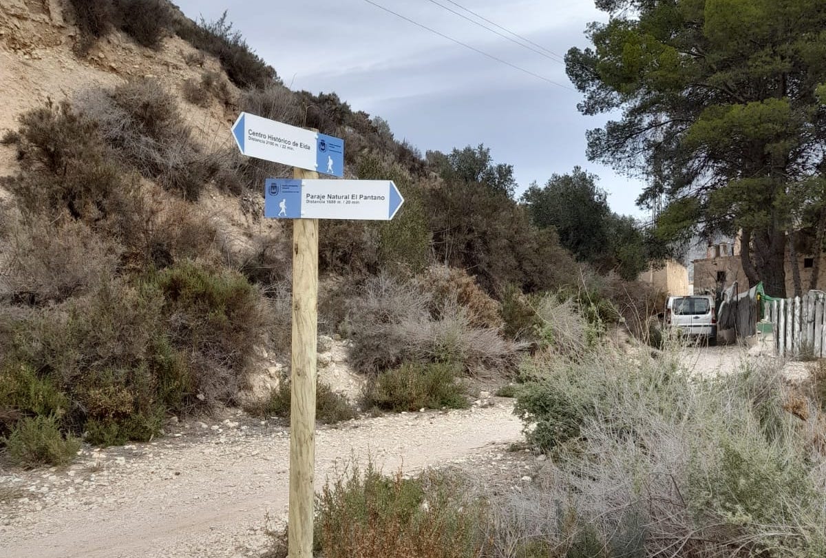 Senyalització pantà d'Elda
