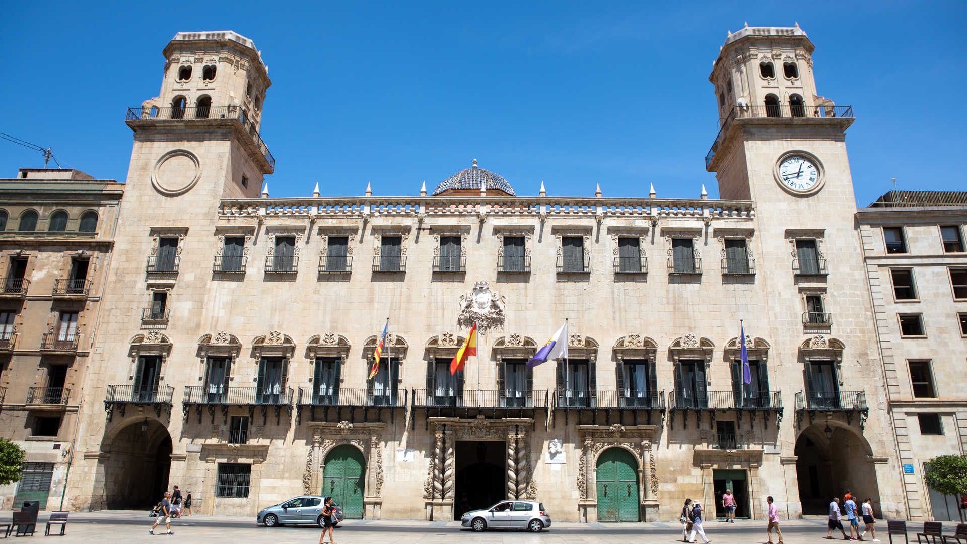 Fachada del Ayuntamiento de Alicante