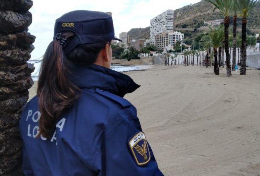 Policía Local refuerza los controles de limpieza en Alicante