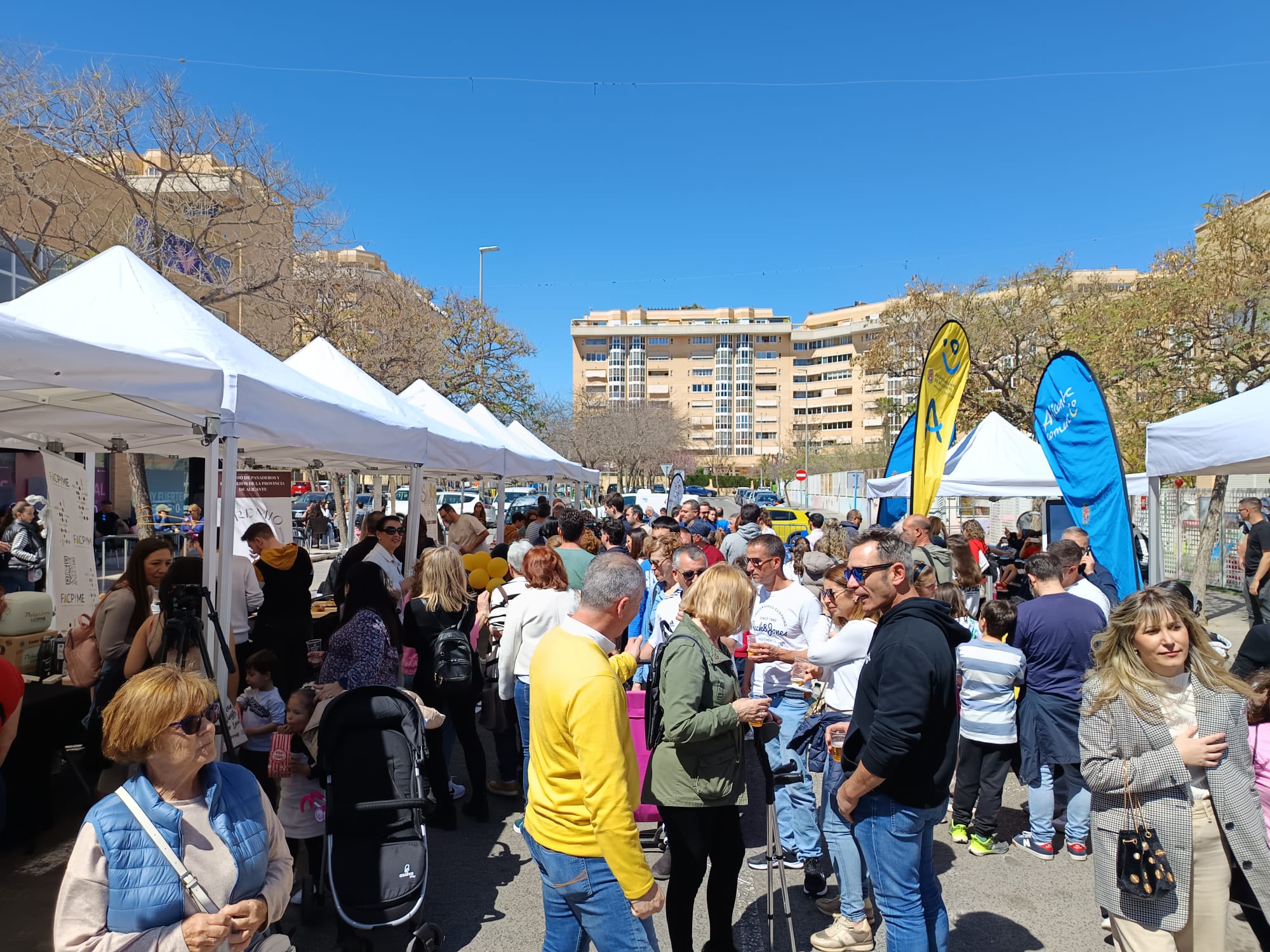 Jornada de dinamización comercial en barrios de Alicante Jornada de dinamización comercial en barrios de Alicante
