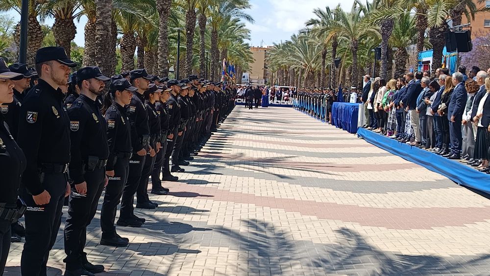Acto de inauguración del paseo de la Policía Nacional en Alicante Acto de inauguración del paseo de la Policía Nacional en Alicante
