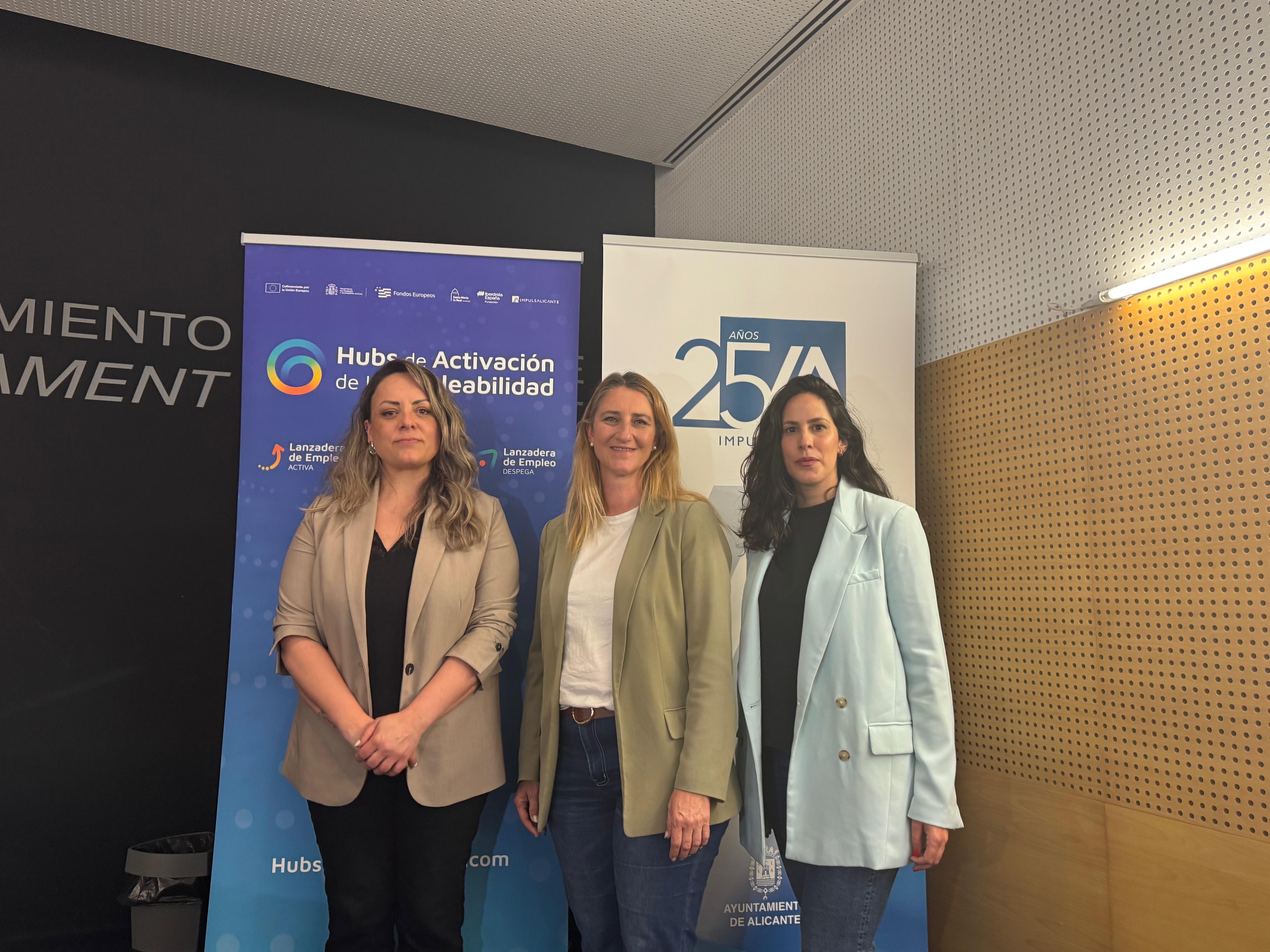 Mari Carmen de España presenta les llançadores d'ocupació