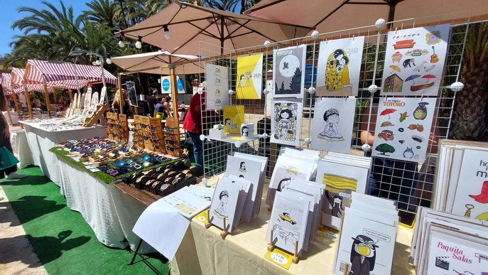 Mercado de diseño de Alacant Street Food Market en Elche Mercado de diseño de Alacant Street Food Market en Elche