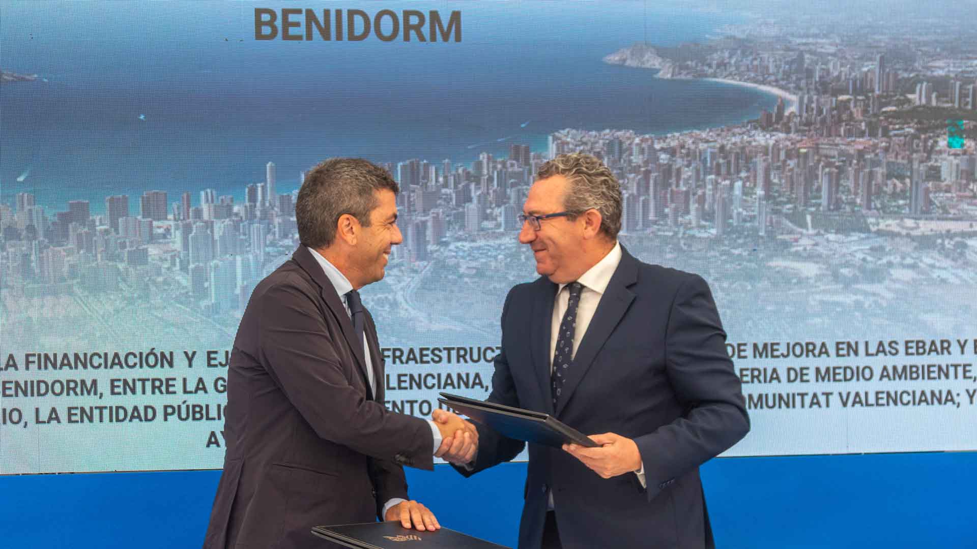 Acuerdo para la reutilización del agua entre el alcalde de Benidorm y el president de la Generalitat