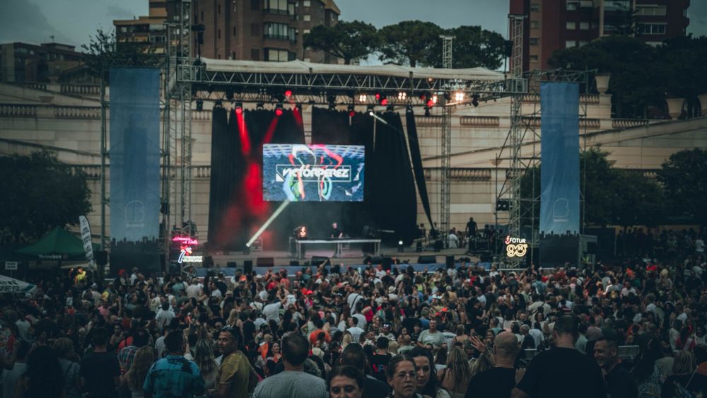 Escenario del festival remember en Benidorm Escenario del festival remember en Benidorm